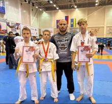 чемпионы